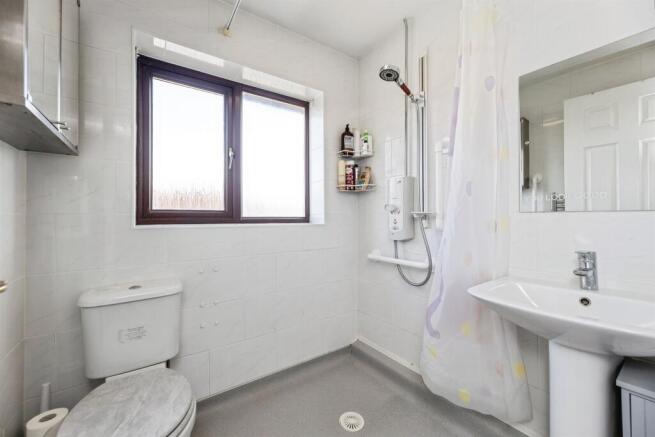 3 bed Semi-Detached for sale Image 6