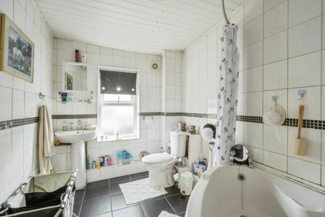 2 bed Terraced for sale Image 8