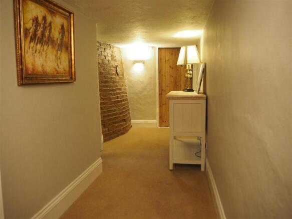 Quirky Landing Space 510