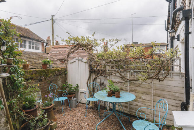 207881 - 4TowerCottages_Rye_HighRes-09.jpg
