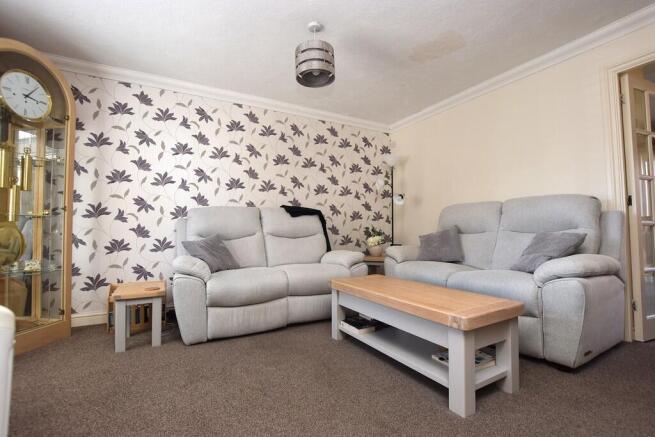 Lounge 1