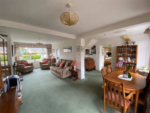 Living / Dining Room