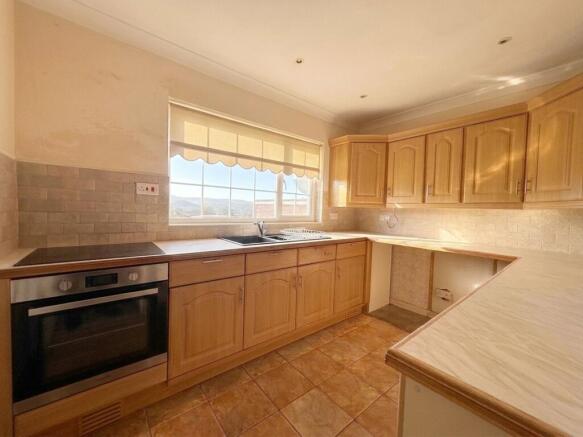 3 bed Semi-Detached Bungalow for sale Image 5