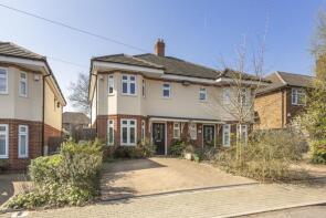 1b, Irvine Close, Whetstone, London N20 0BN