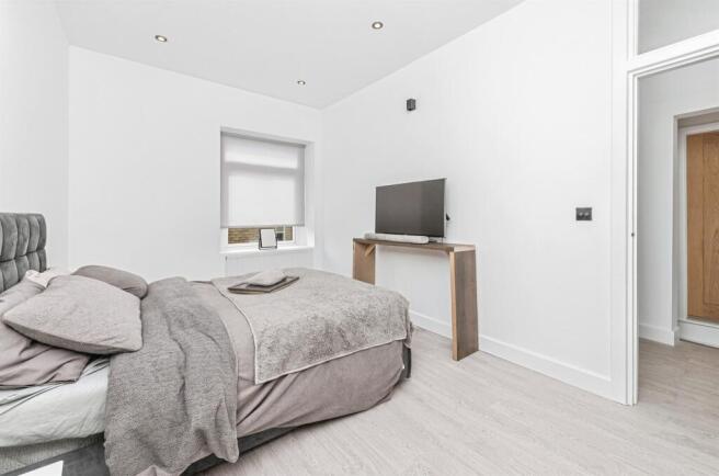 2 bed Terraced for sale Image 9