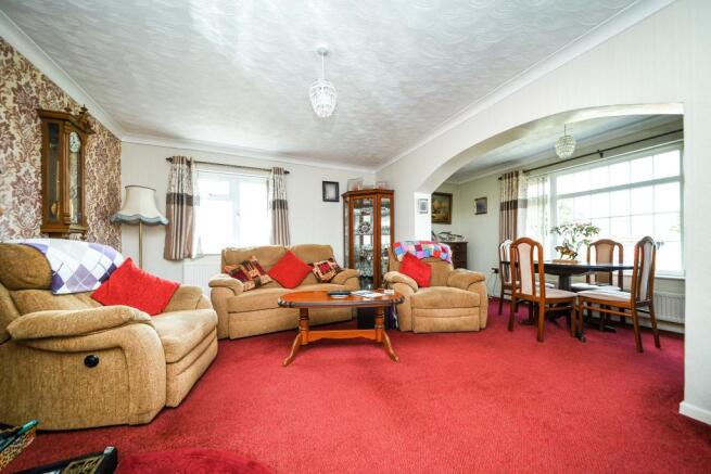 Lounge/Dinning Room