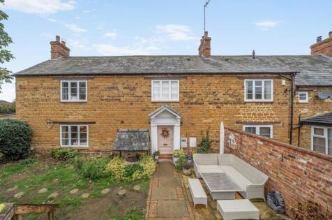 Middle Street, Nether Heyford, NN7