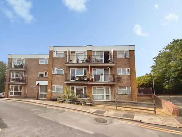Lyndhurst Court