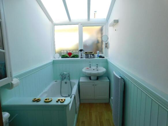 Photo 11