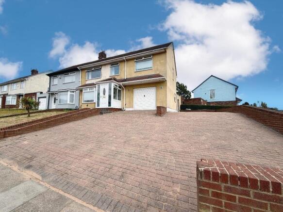 5 bed Semi-Detached for sale in stockton on tees