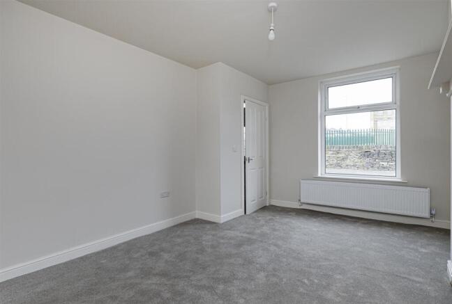 2 bed Terraced for sale Image 7