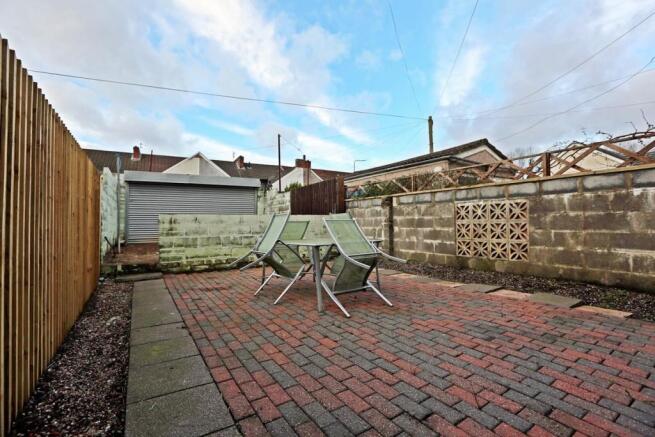 Rear Garden + off ro