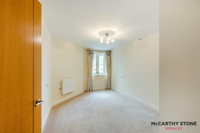 1 bed Apartment for sale Image 5