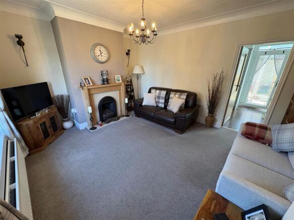 3 bed Terraced for sale Image 4