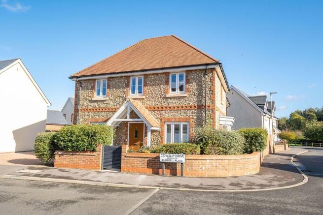 4-bed detached on Cowslip Drive, Whitchurch, RG28 7FP, £575,000
