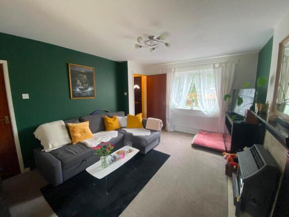 2 bed Semi-Detached to rent Image 6
