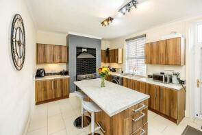 25, Oak Road, Bradley, Huddersfield HD2 1SN
