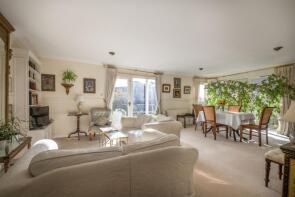 Flat 16, 19 Hawthorn Court, Warwick Drive, Barnes, London SW15 6LF