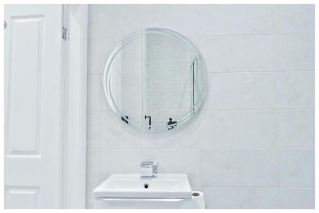 1 bed Apartment to rent Image 10
