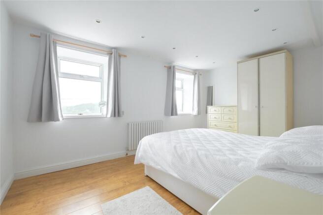 3 bed Detached for sale Image 11