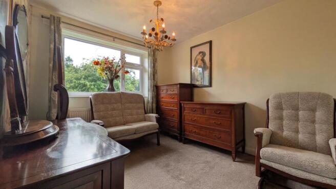 3 bed Terraced for sale Image 10