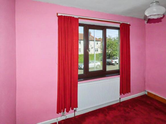 3 bed Semi-Detached for sale Image 6