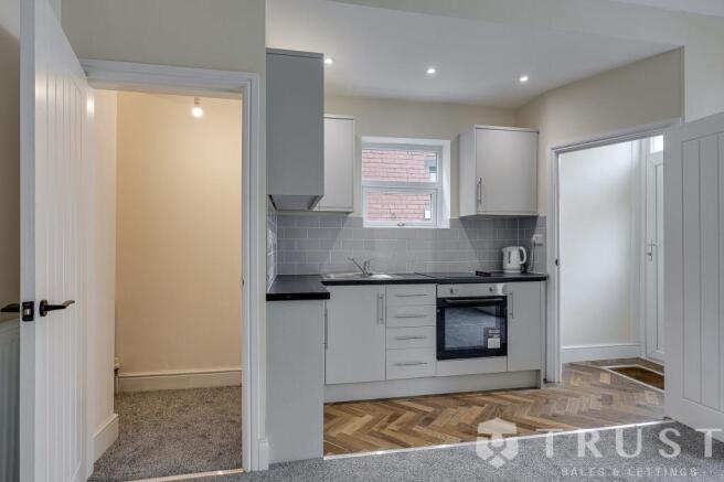 2 bed Terraced for sale Image 6