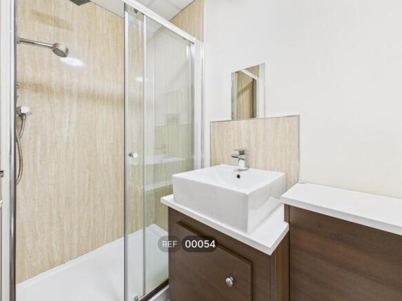 Studio to rent Image 5