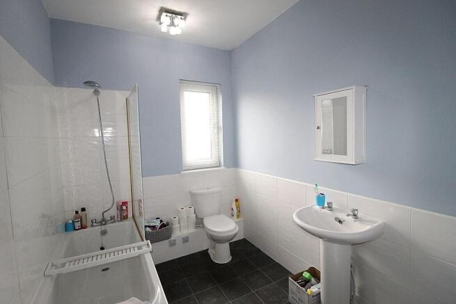 3 bed Terraced for sale Image 12