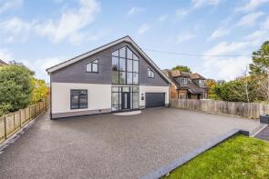 31, Lovedean Lane, Waterlooville PO8 8HJ