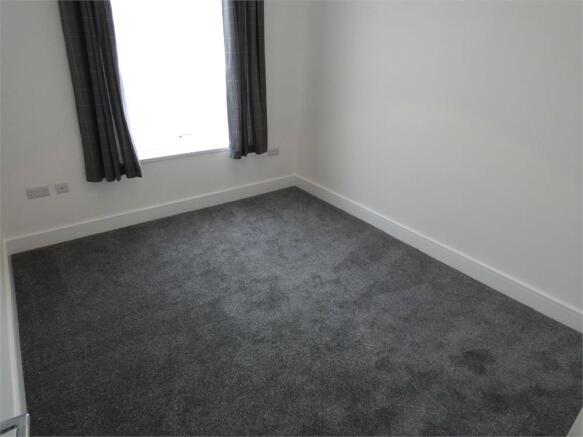 2 bed Flat to rent Image 10
