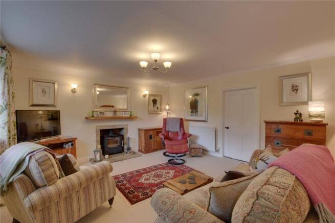 2 bed Semi-Detached for sale Image 3