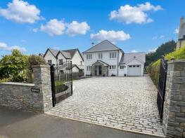 Tanglewood, St Quentins Close, Llanblethian, Cowbridge CF71 7EZ