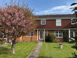 43, Milton Gardens, Wokingham RG40 1DA