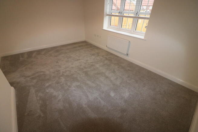 3 bed Semi-Detached to rent Image 10