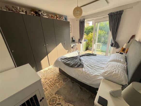 2 bed Semi-Detached Bungalow for sale Image 8