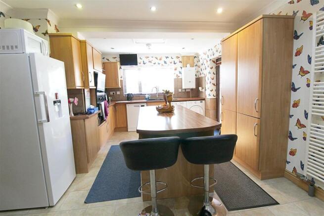 BREAKFAST KITCHEN