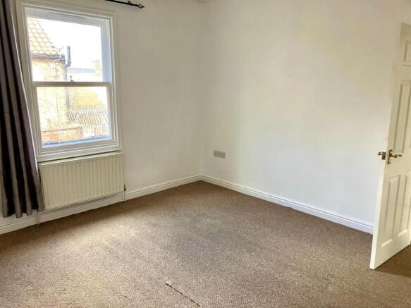 Terraced to rent Image 11