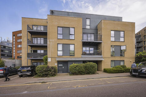 Clarence Avenue, Gants Hill, IG2
