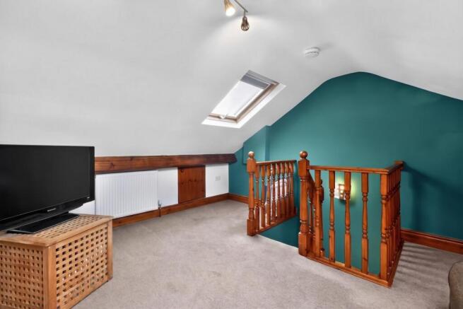 3 bed Terraced for sale Image 7