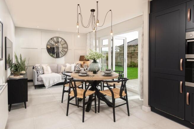 4 bed Detached for sale Image 5