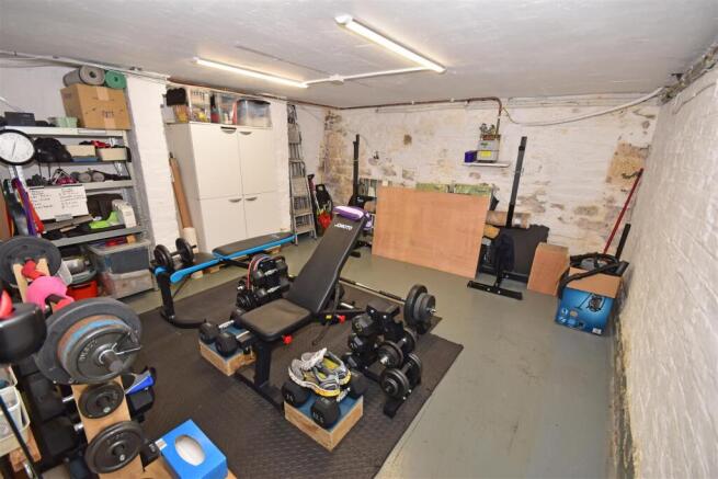 2 bed Terraced for sale Image 11