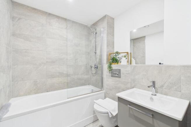 2 bed Apartment for sale Image 9