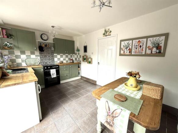 13 wharf kitchen,.jpeg