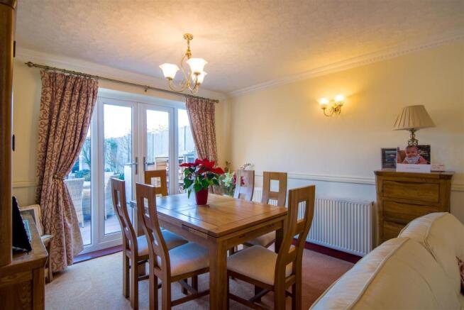 Sitting/Dining Room