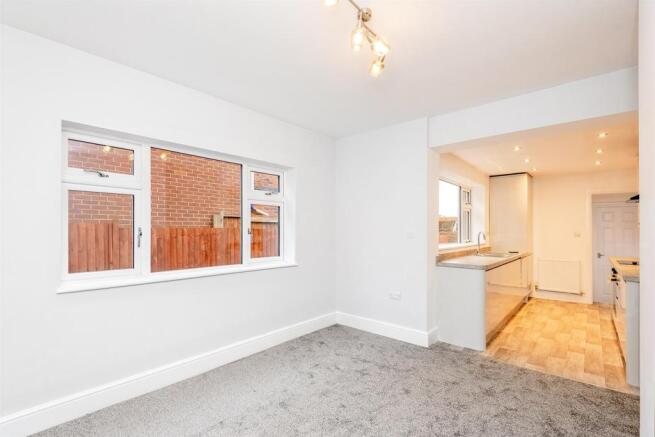 Dining Room: