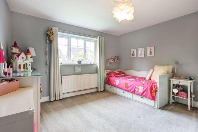 BEDROOM 2