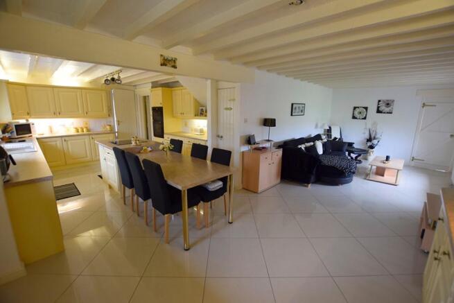 Kitchen Family Room