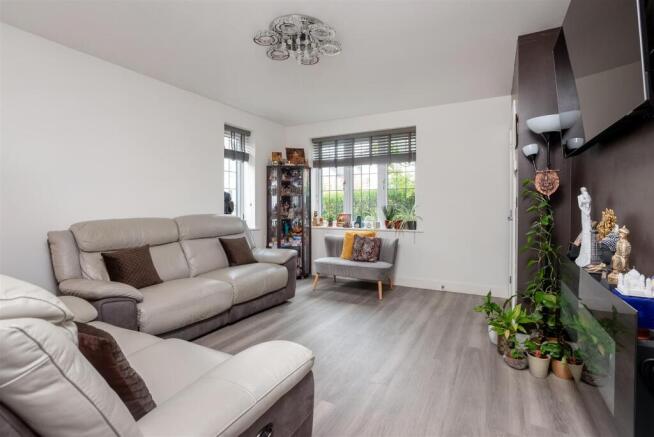 25 Yardley Way 1844-5.jpg