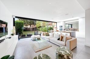 18, Friars Place Lane, London W3 7AP